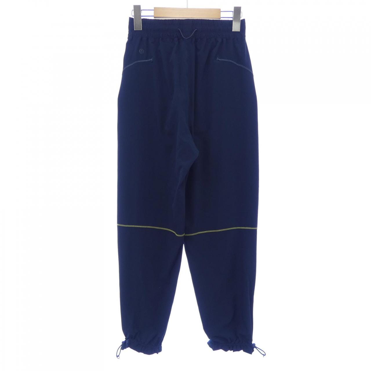 LULULEMON パンツ