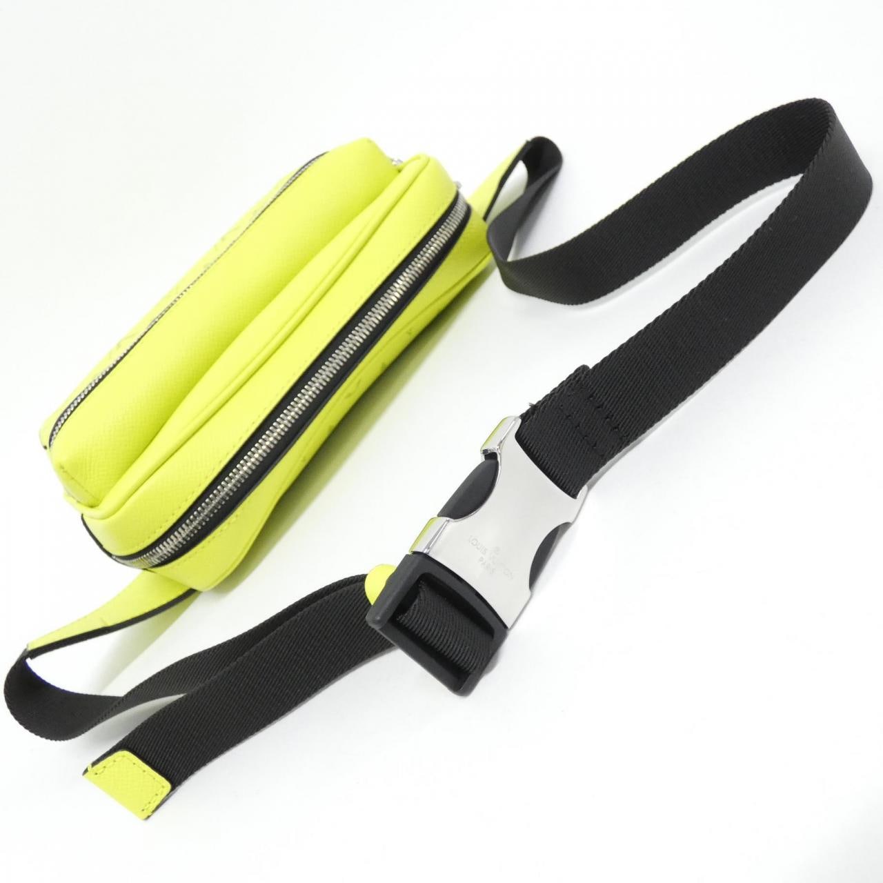 ルイヴィトン タイガ ラマ バムバッグ アウトドア M30251 ショルダーバッグ