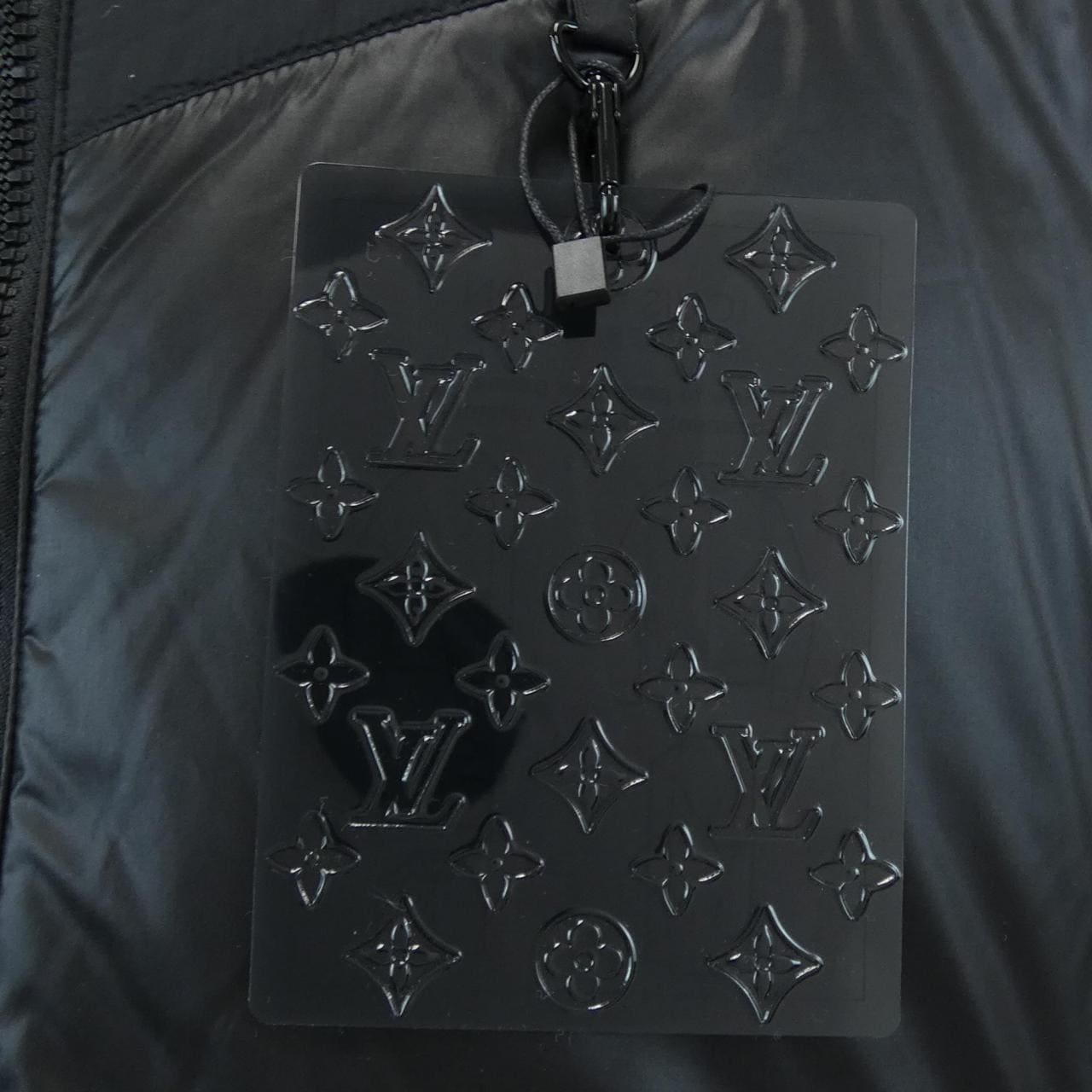 ルイヴィトン LOUIS VUITTON リバーシブルウインタリーダウンパーカ HOK50ETI4 ダウンコート