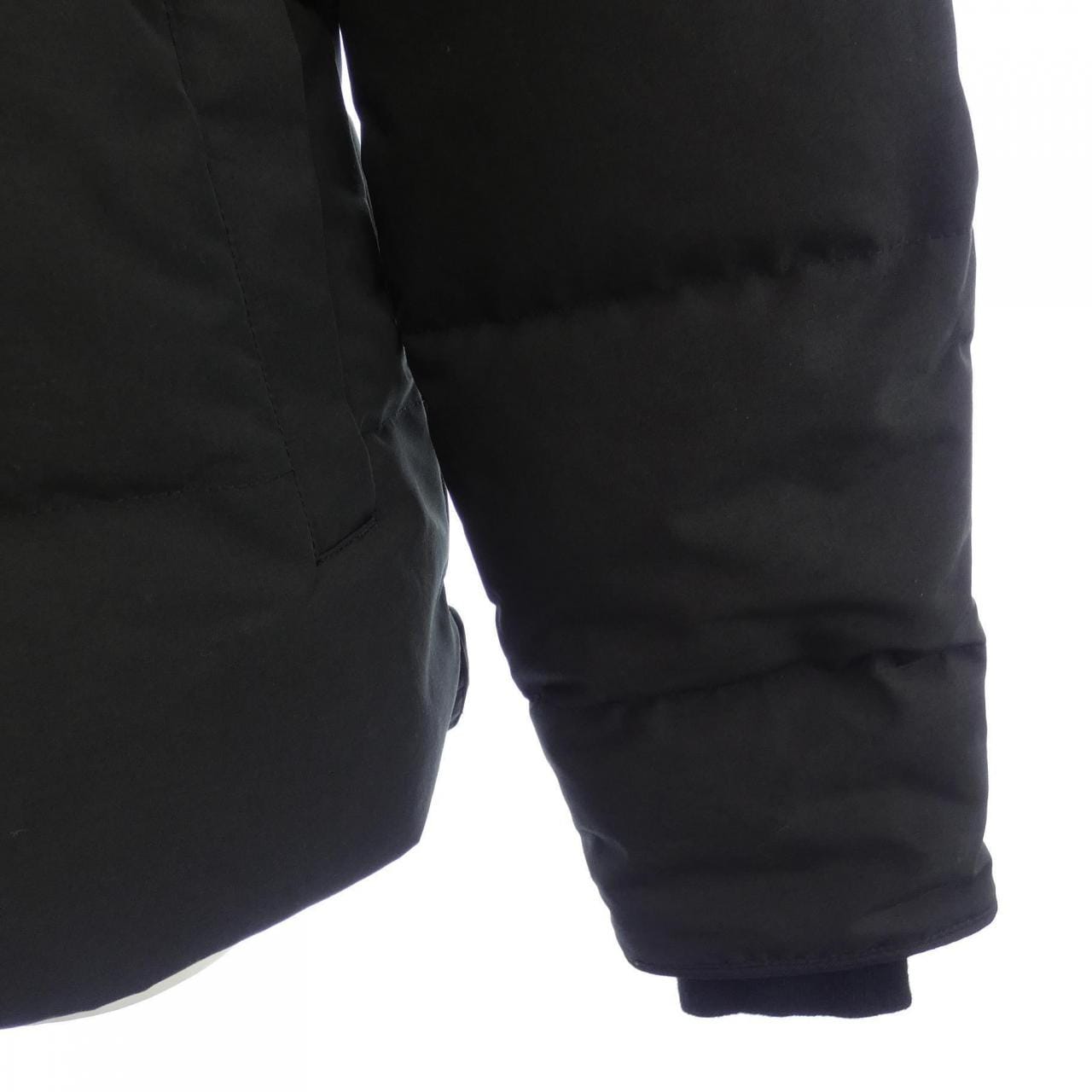 カナダグース CANADA GOOSE ダウンジャケット