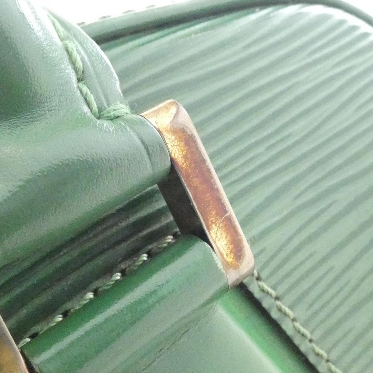 ルイヴィトン エピ サブロン M52044 バッグ