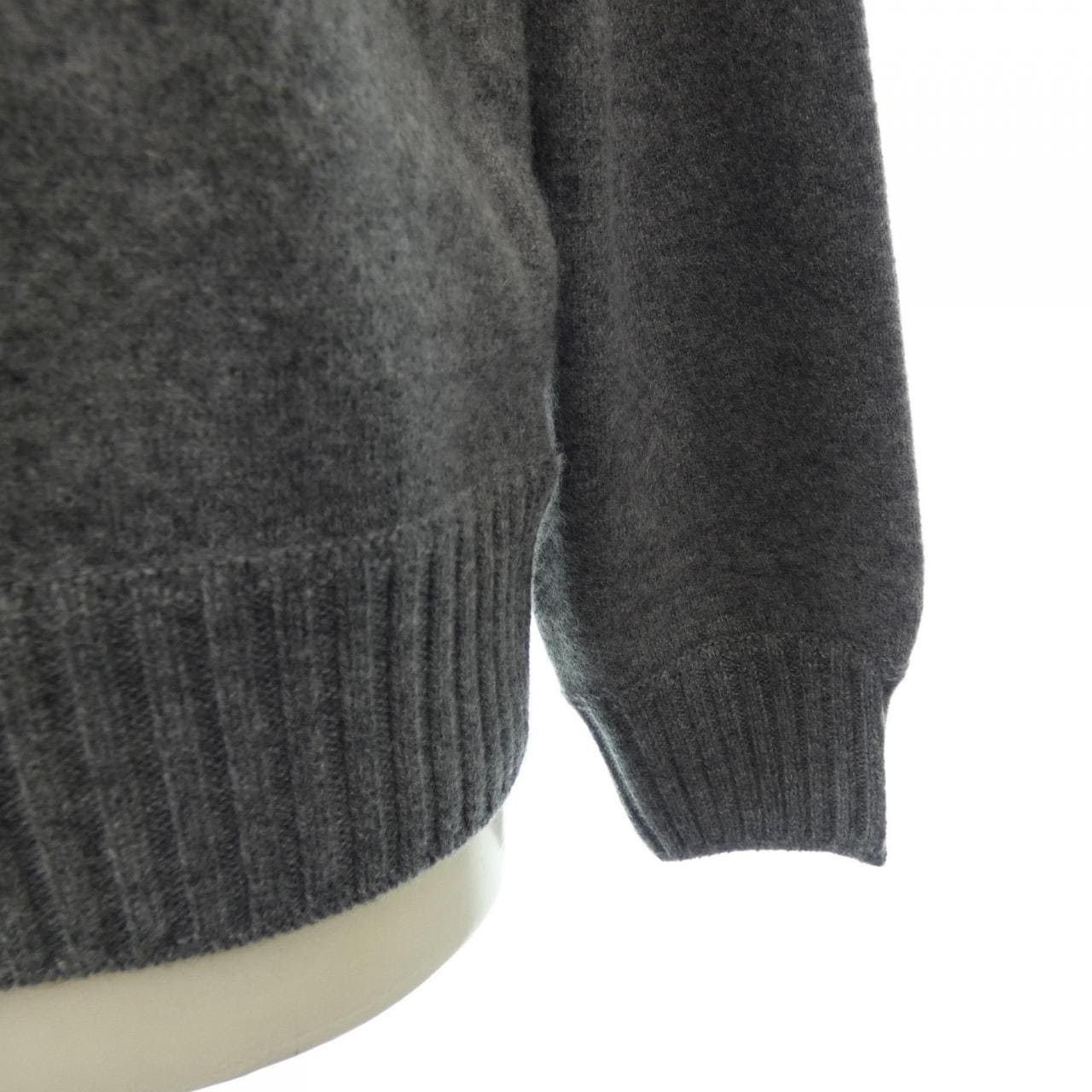 MAGAZZINO RICAMBI ニット