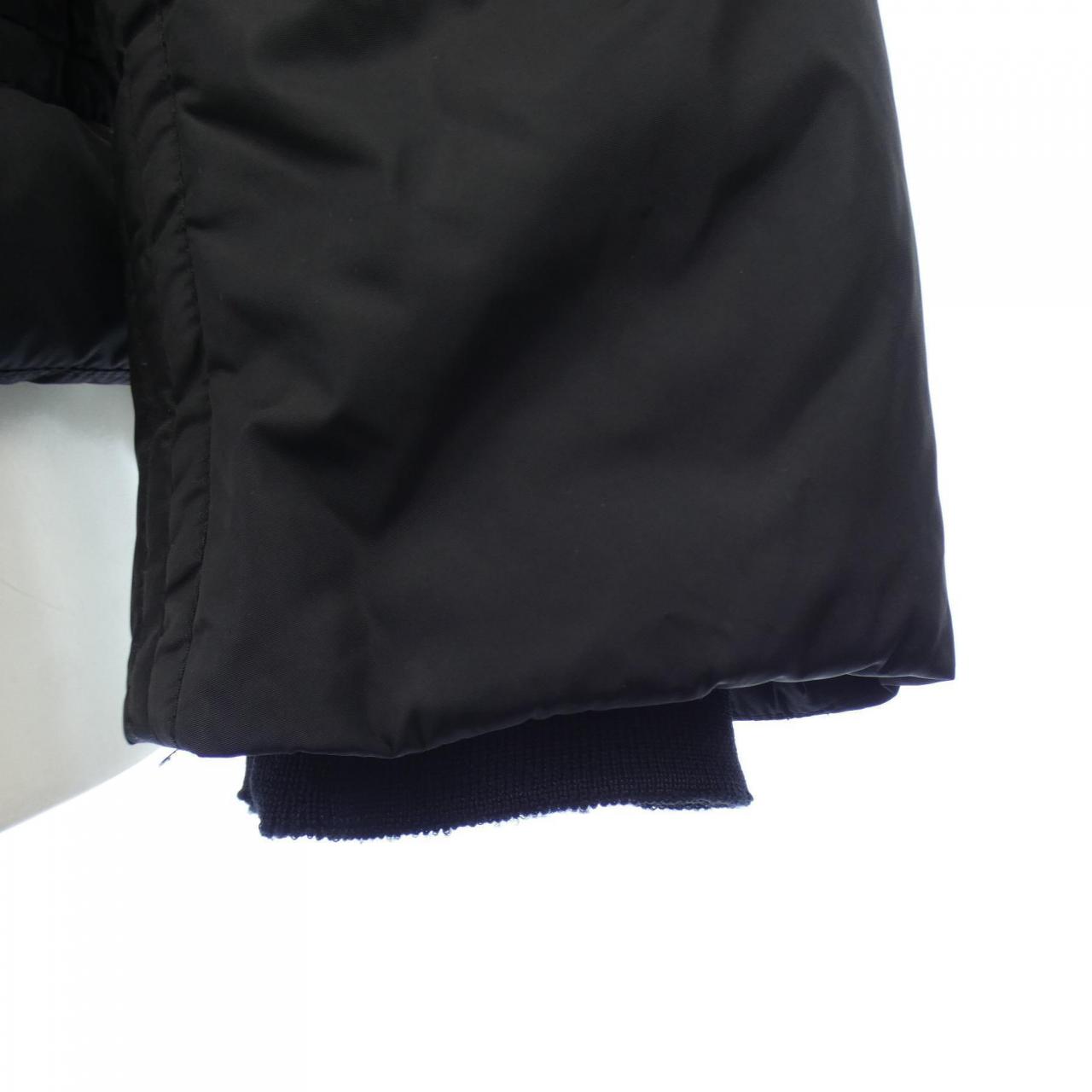 モンクレール MONCLER ダウンジャケット