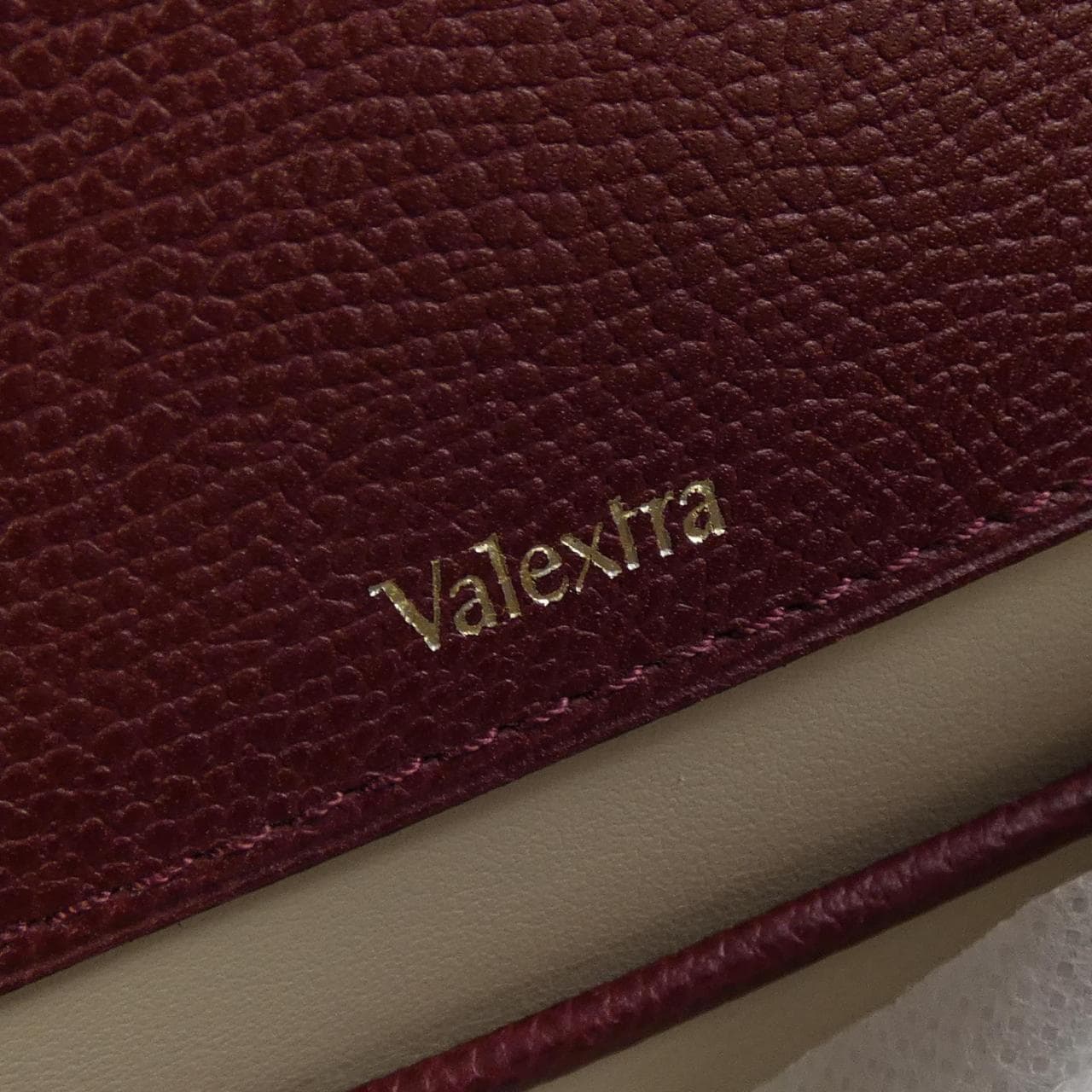 ヴァレクストラ VALEXTRA イジィデ ISIDE BAG