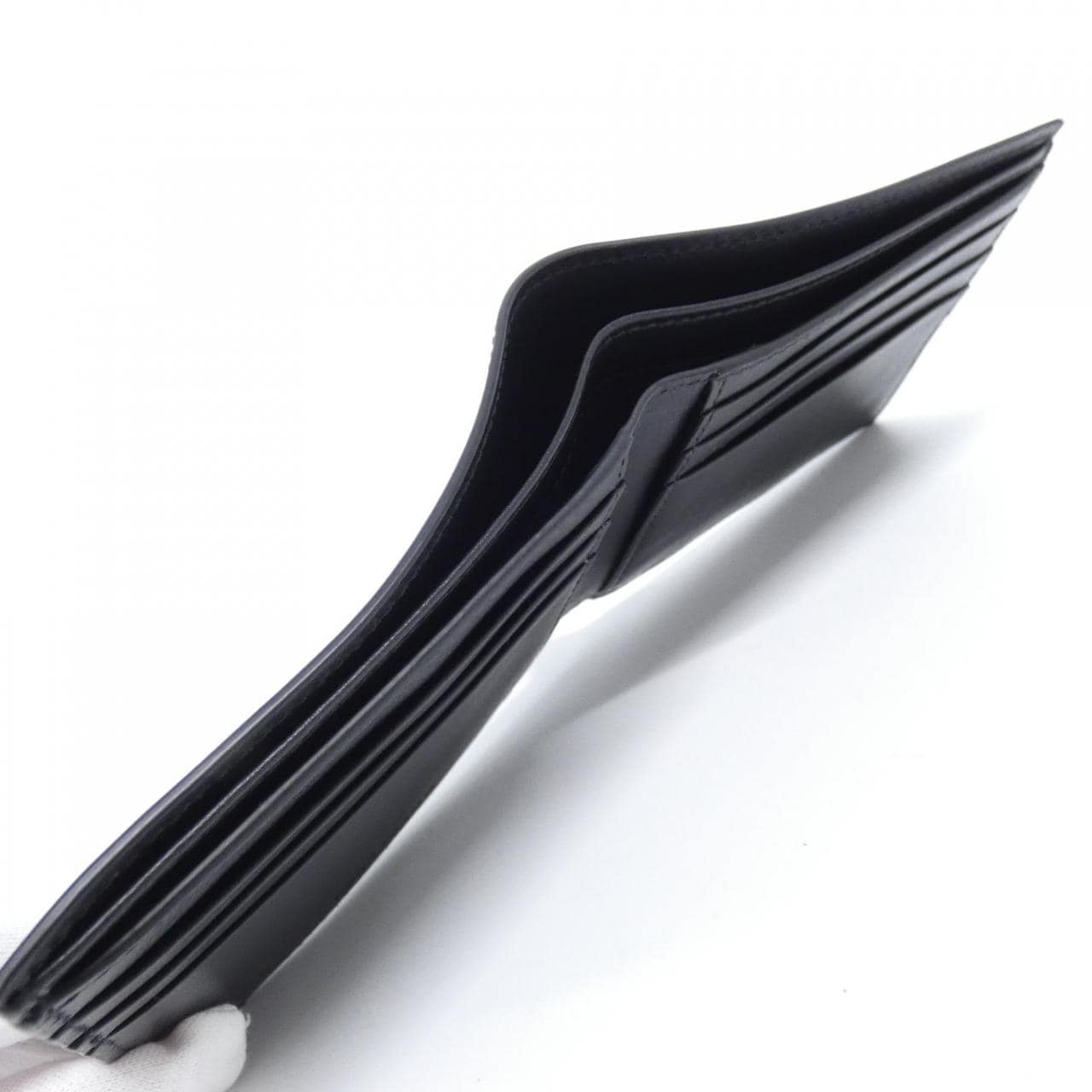 【新品】サルヴァトーレフェラガモ 66 1202 札入れ