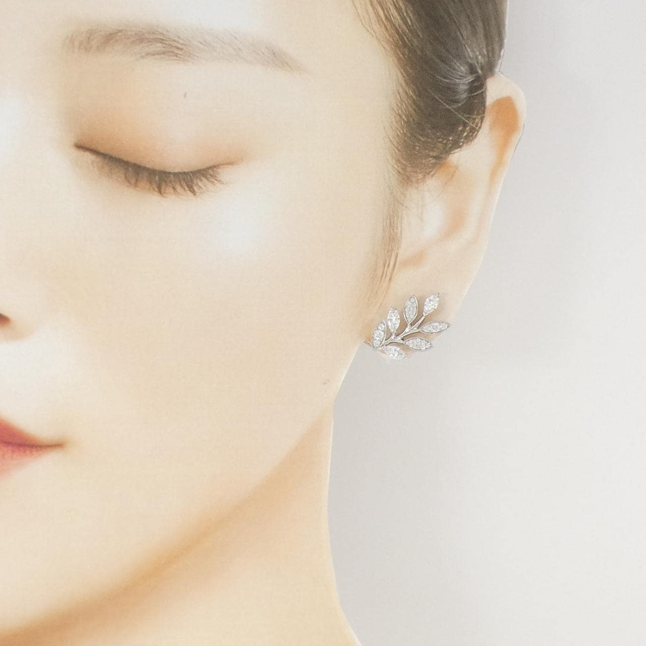 ティファニー ビクトリア ピアス 1.24CT