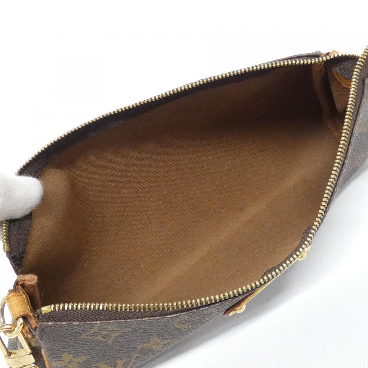 ルイヴィトン モノグラム エヴァ M95567 ショルダーバッグ