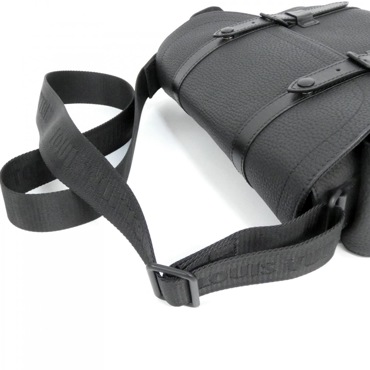 ルイヴィトン トリヨン クリストファー メッセンジャー M58476 ショルダーバッグ