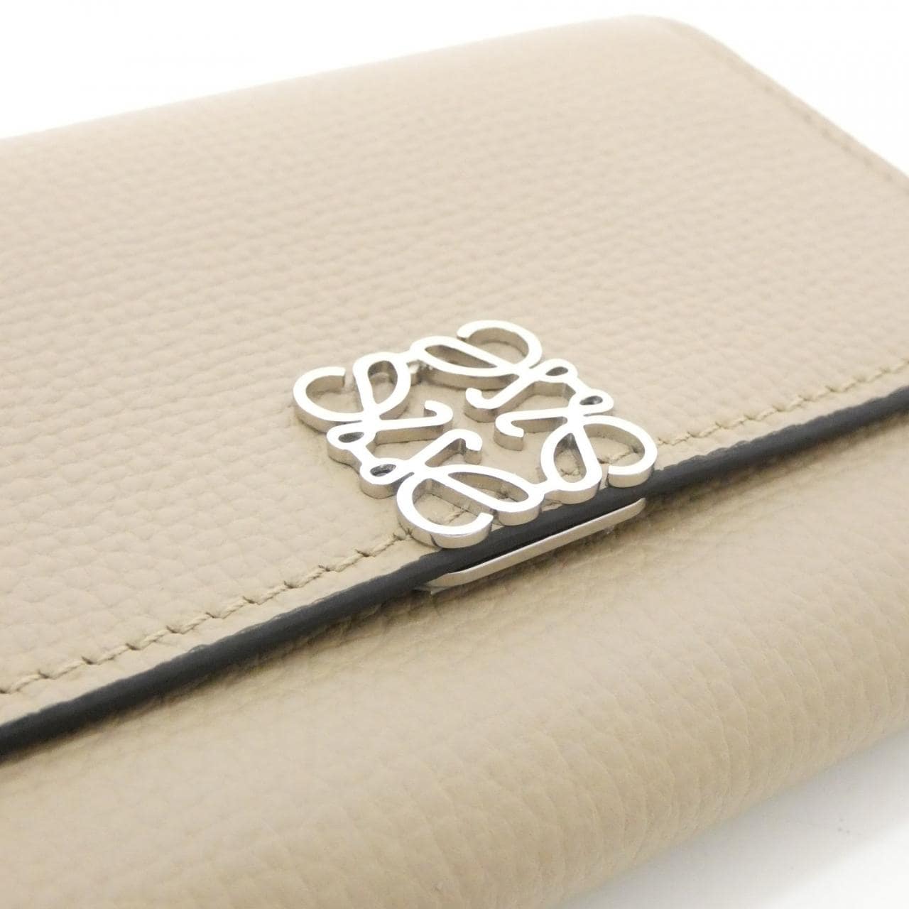 ロエベ アナグラム スモール バーティカル ウォレット C821S33X01 財布