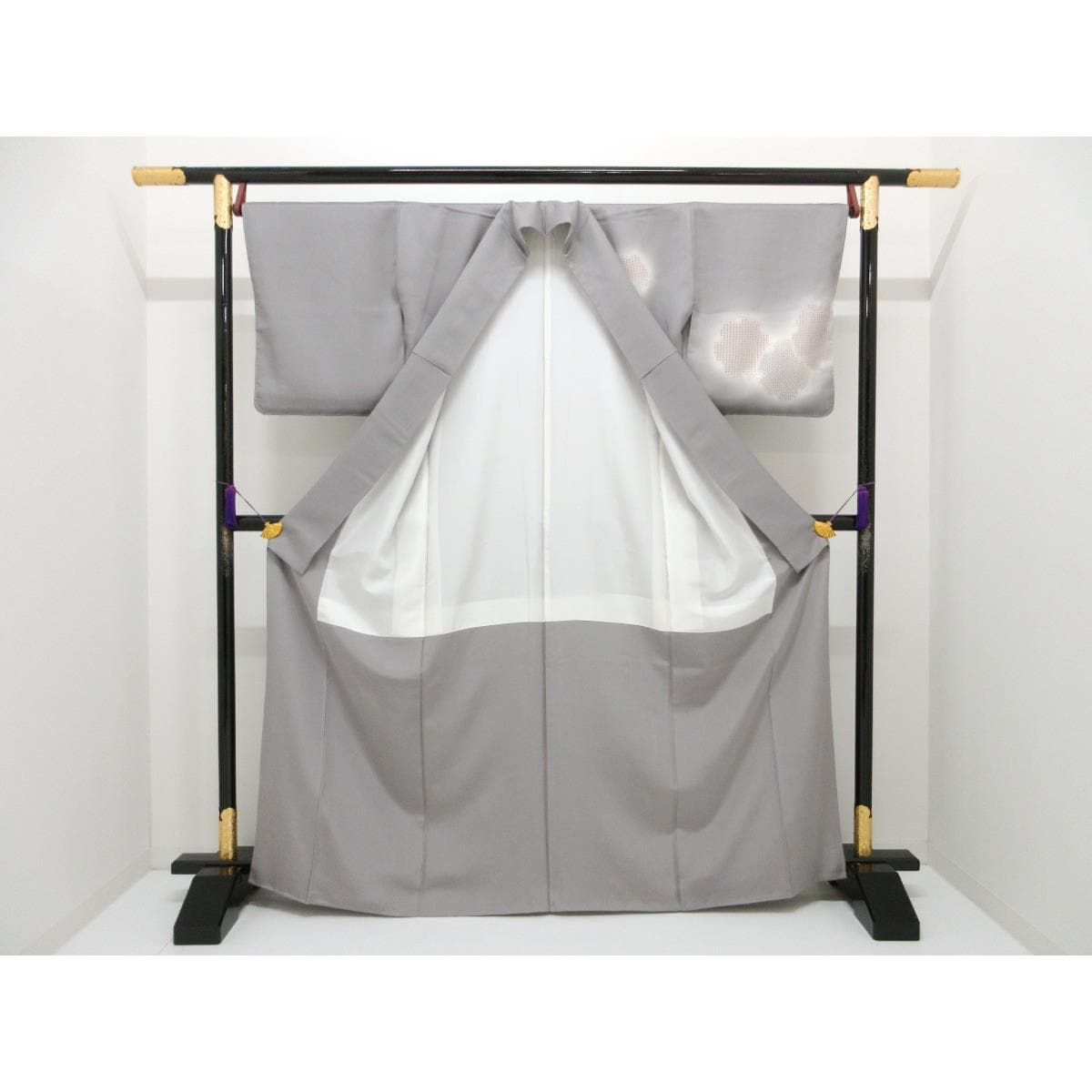 Visiting kimono, Shantou embroidery, gradation dyeing