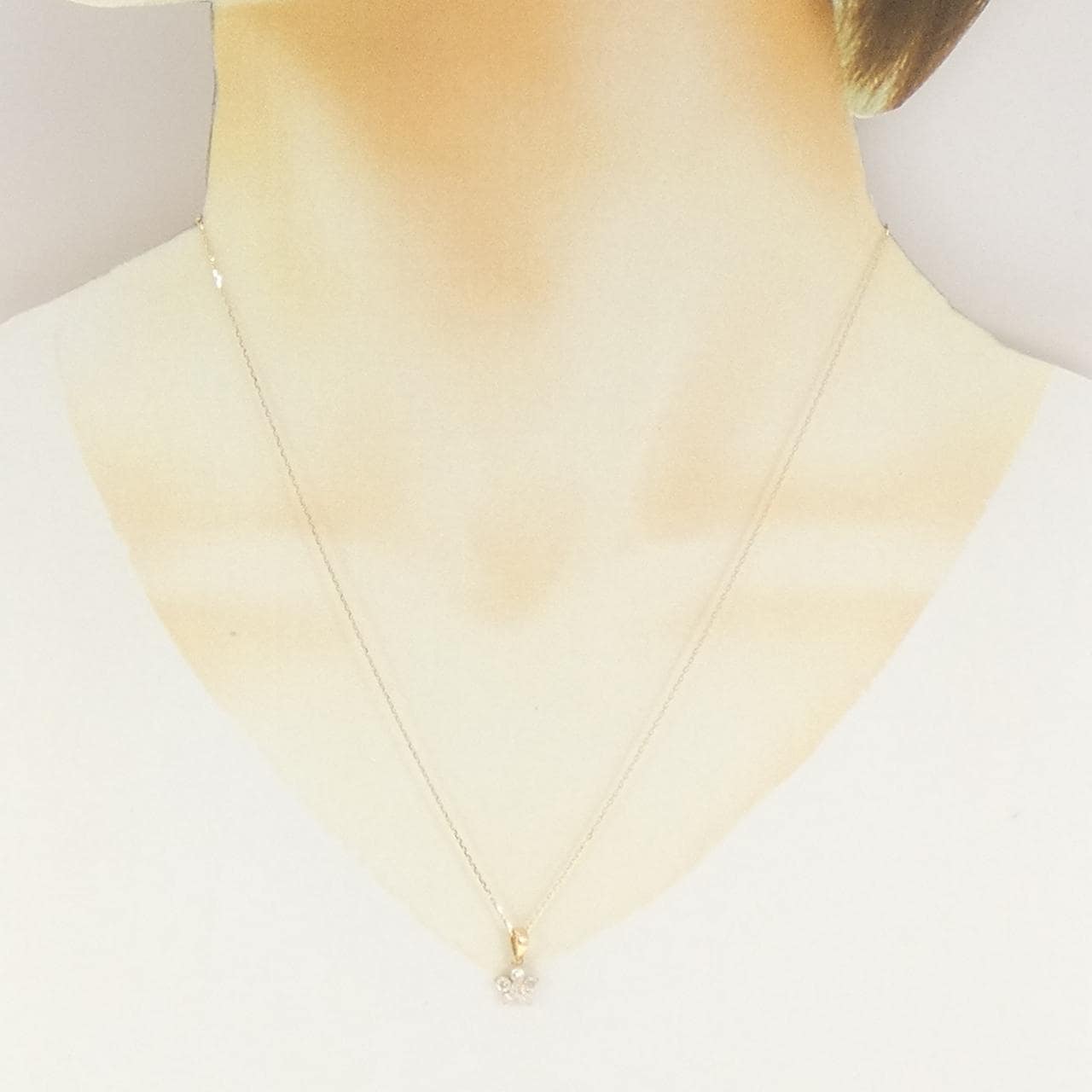K18YG フラワー ダイヤモンド ネックレス 0.3CT