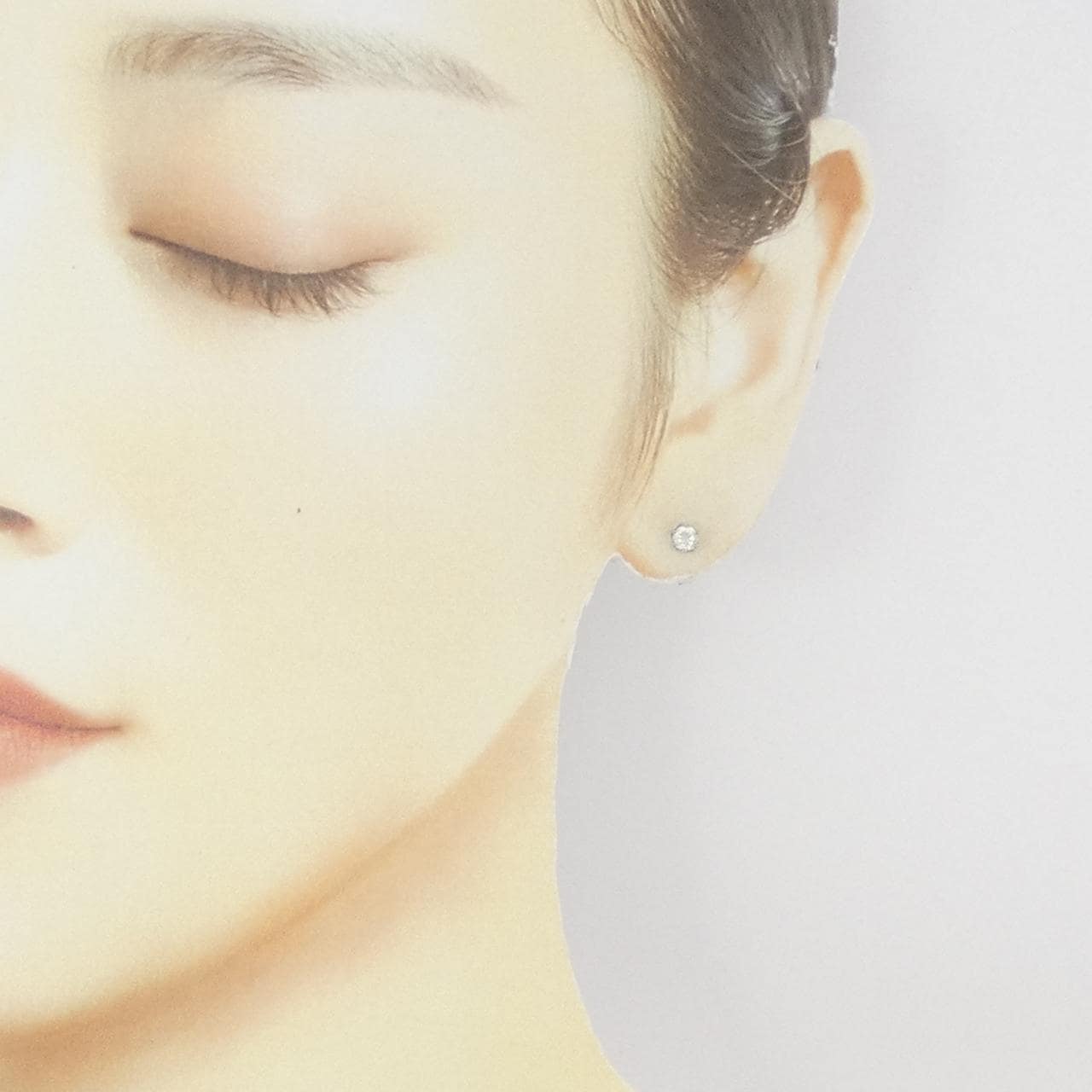 PT900 ソリティア ダイヤモンド ピアス 0.30CT