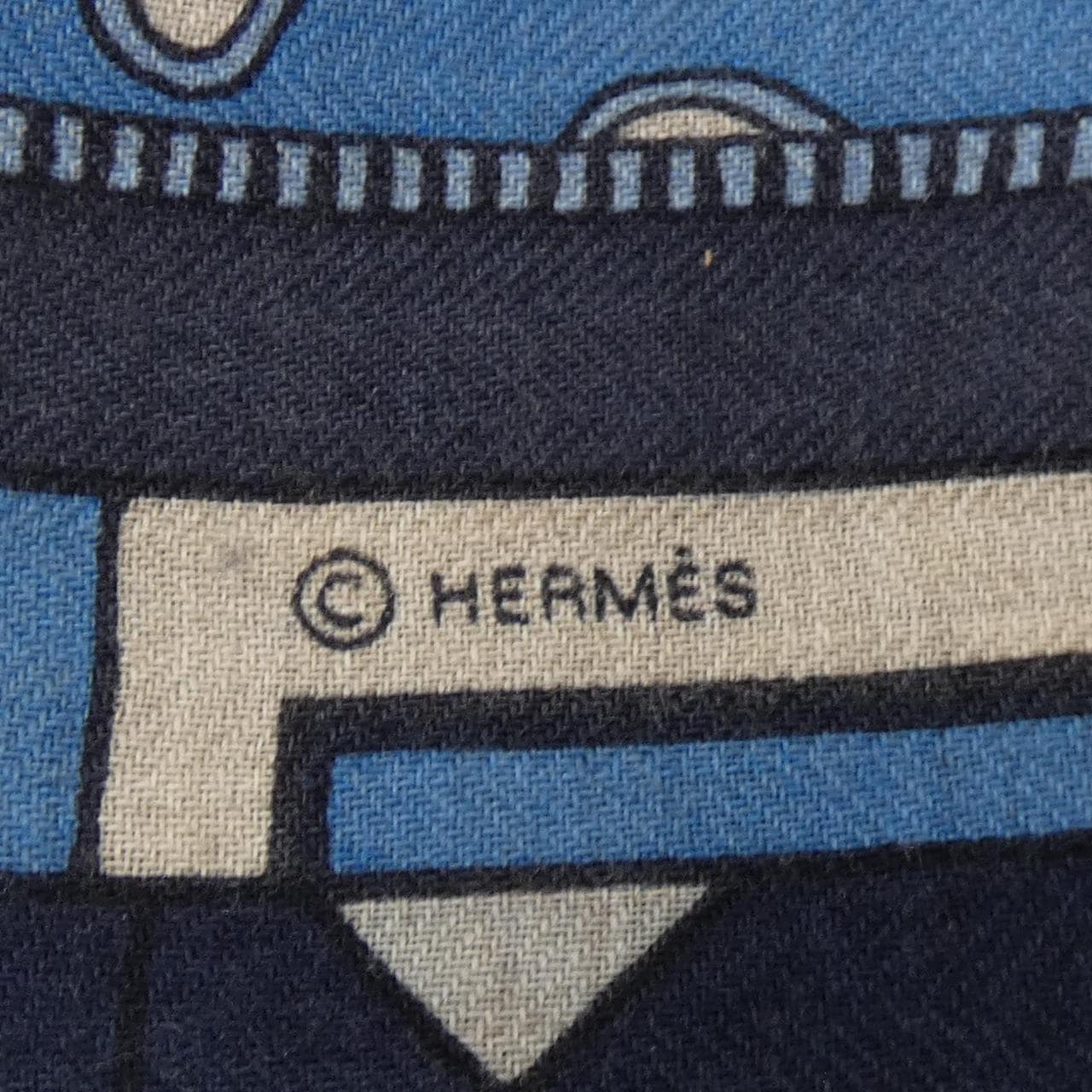 HERMES HERMES Shawls