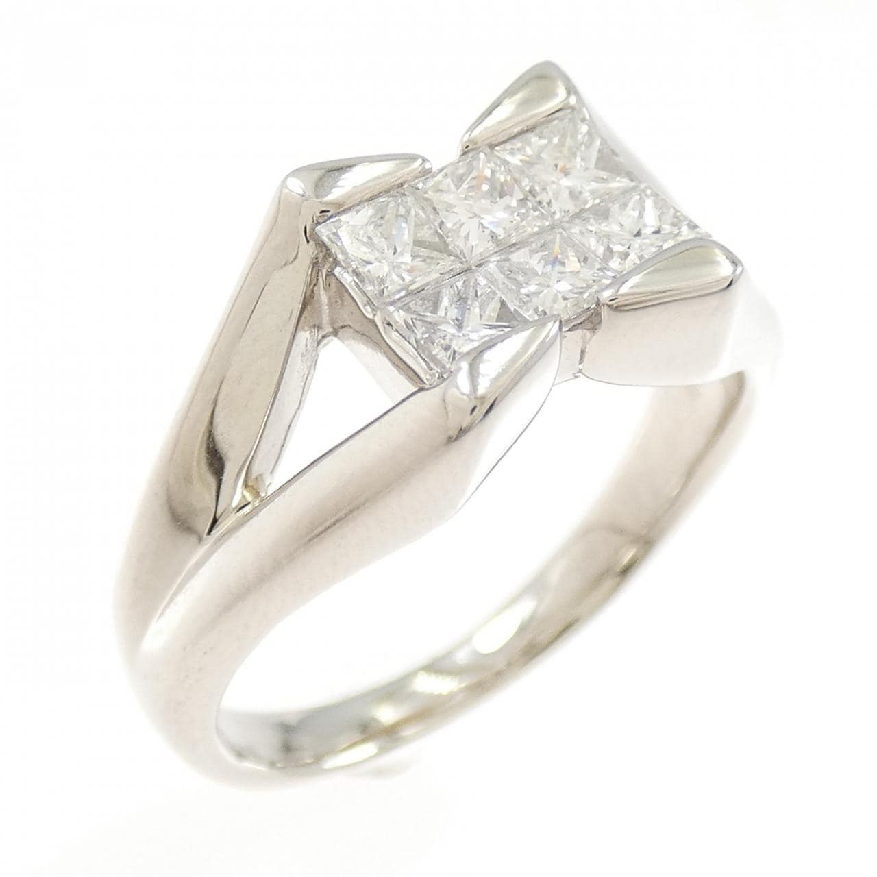 PT900 ダイヤモンド リング 0.67CT