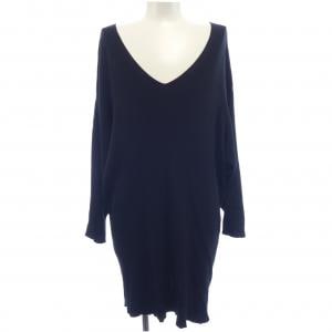 バレンシアガ BALENCIAGA GARDE-ROBE 724989 T2113 ニット