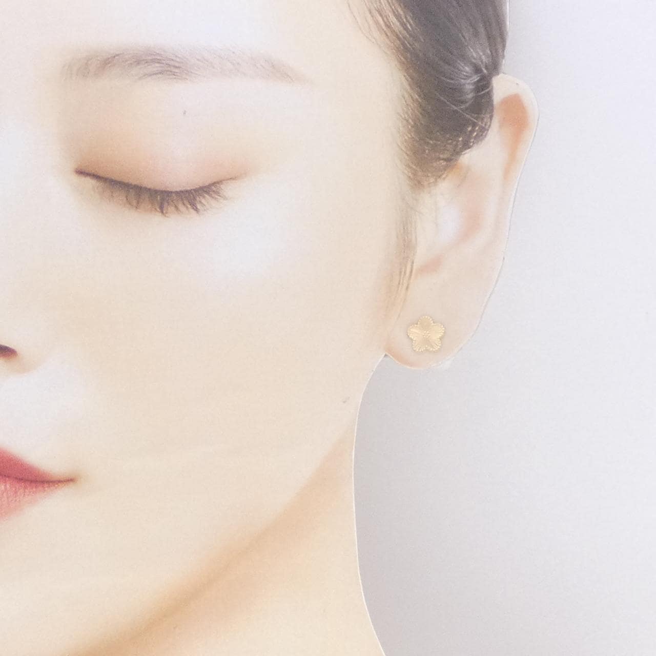 K18YG フラワー ピアス