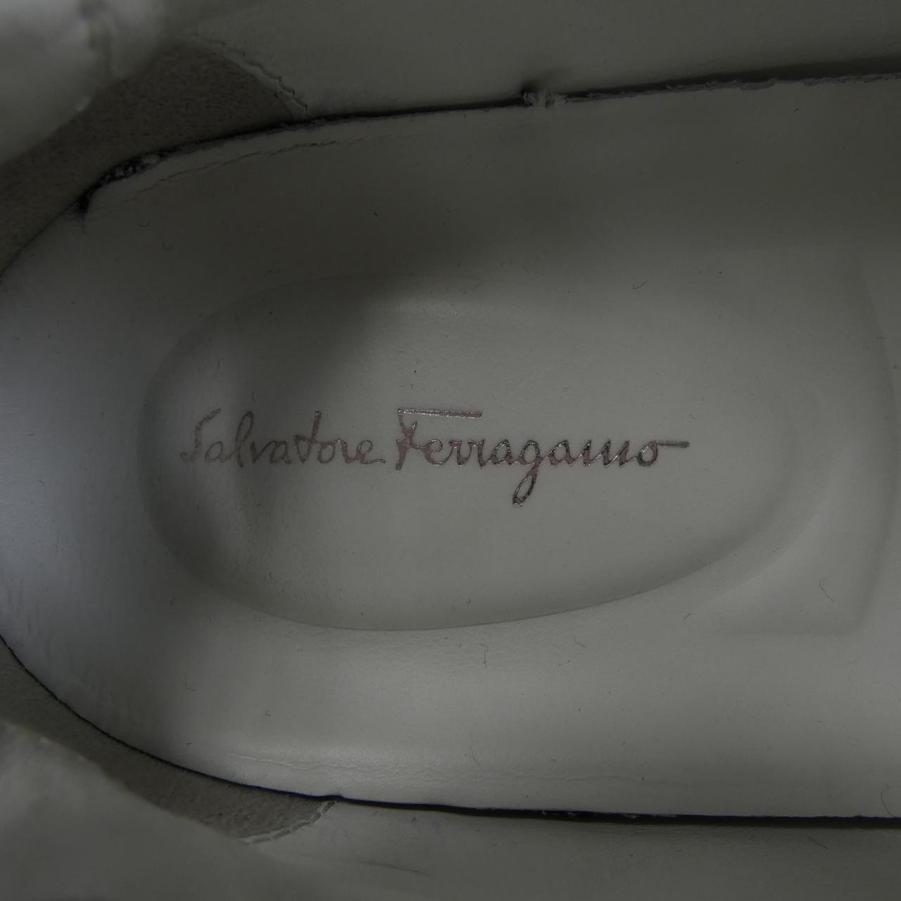 サルヴァトーレフェラガモ SALVATORE FERRAGAMO スニーカー