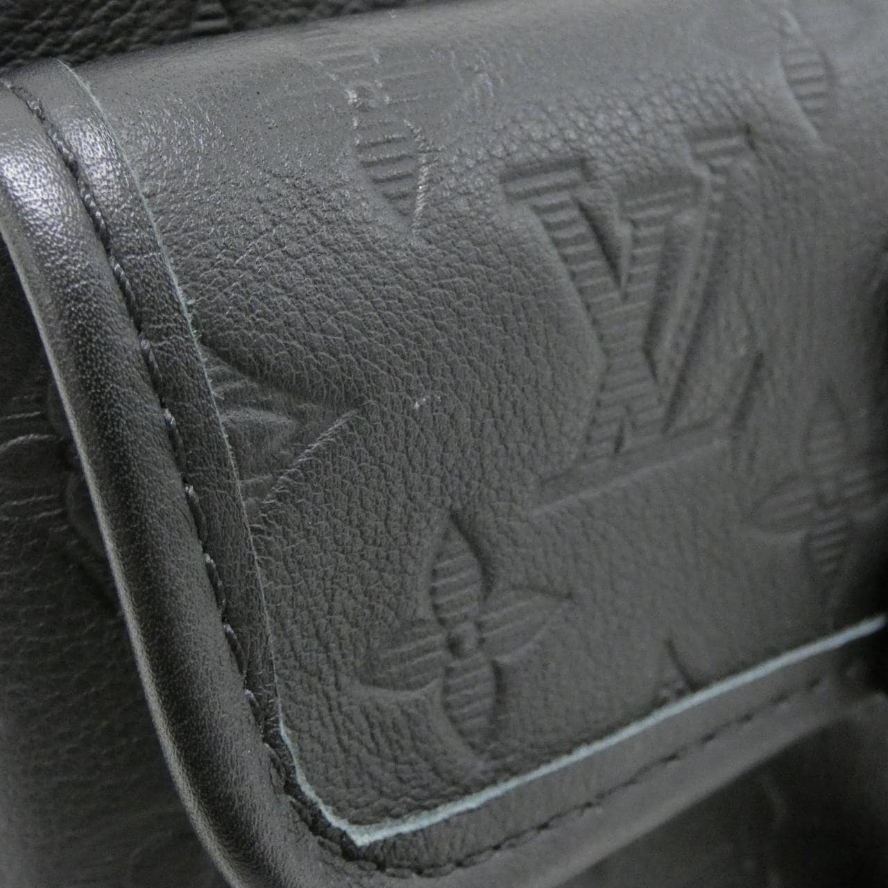 ルイヴィトン モノグラム シャドウ ゲットアウェイ メッセンジャー M12516 ショルダーバッグ