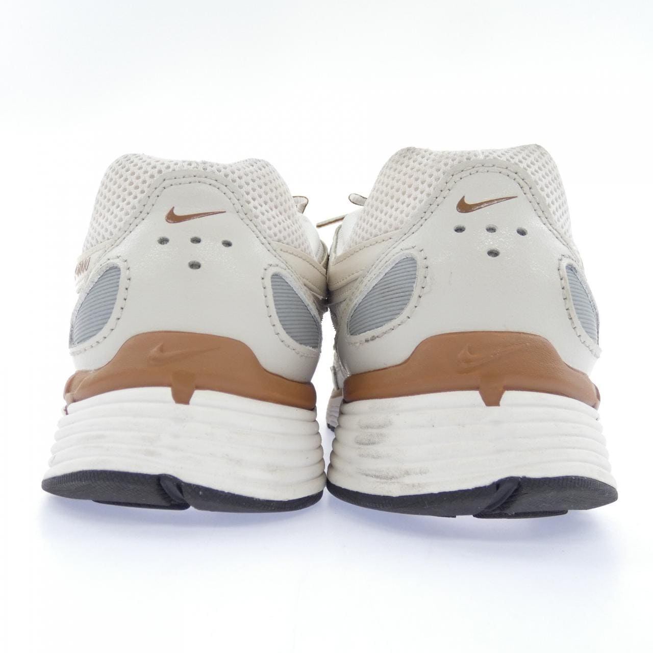 ナイキ NIKE CD6406-106 スニーカー