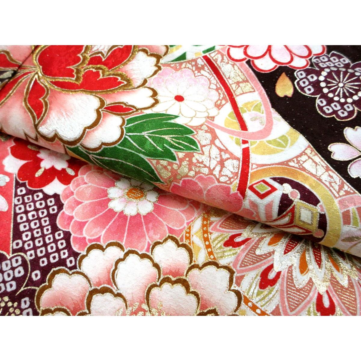 振袖　銀通しボカシ染　友禅金彩加工　刺繍入り