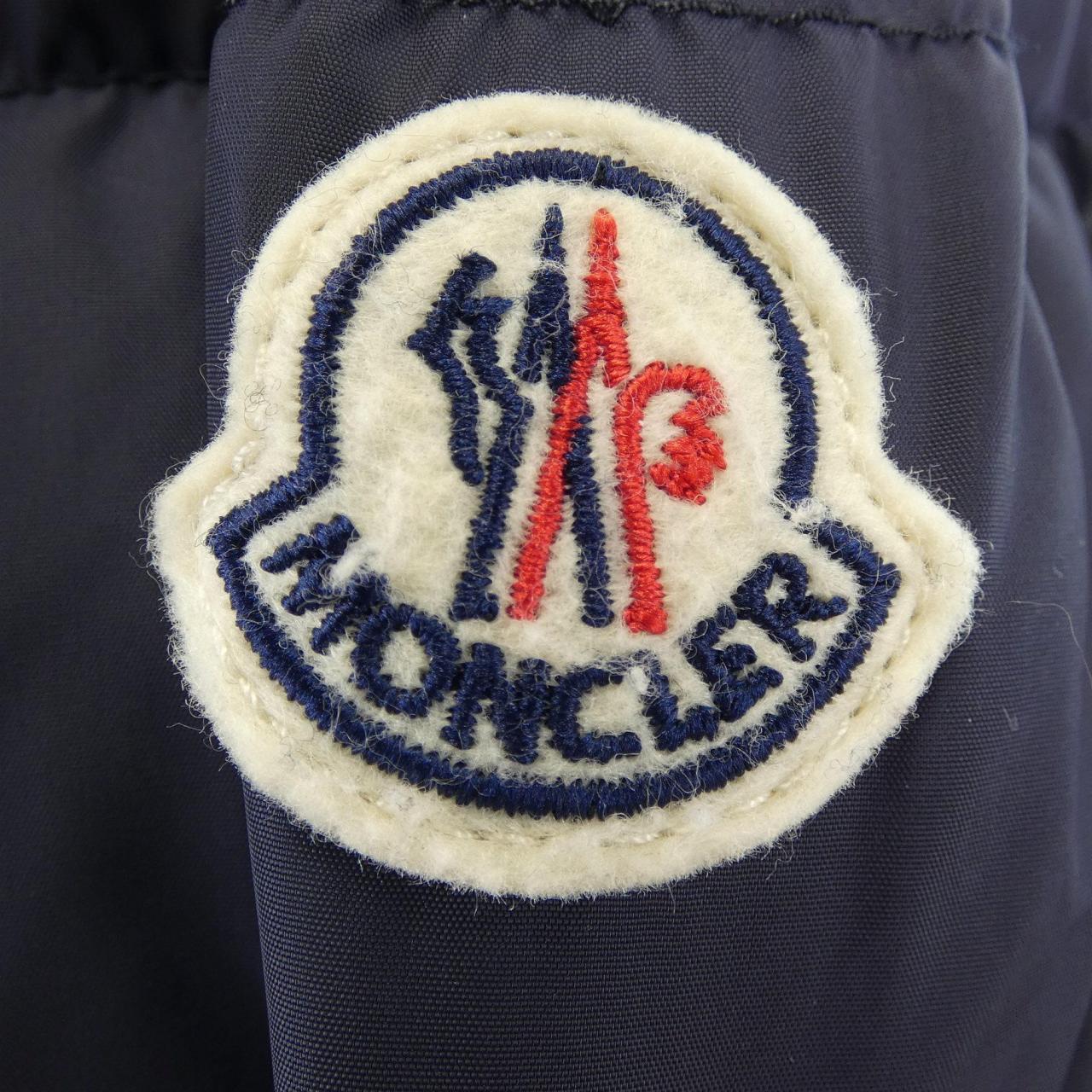 モンクレール MONCLER ダウンジャケット
