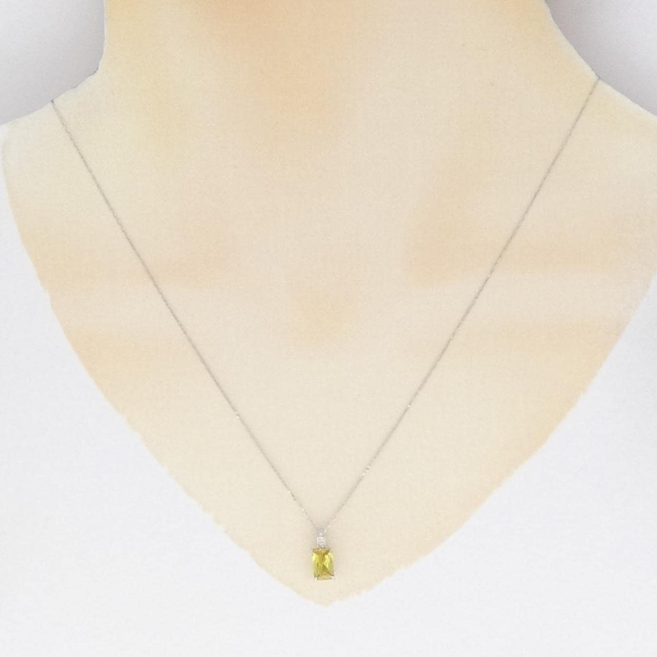 [新品] PT900 榍石項鍊 1.00CT