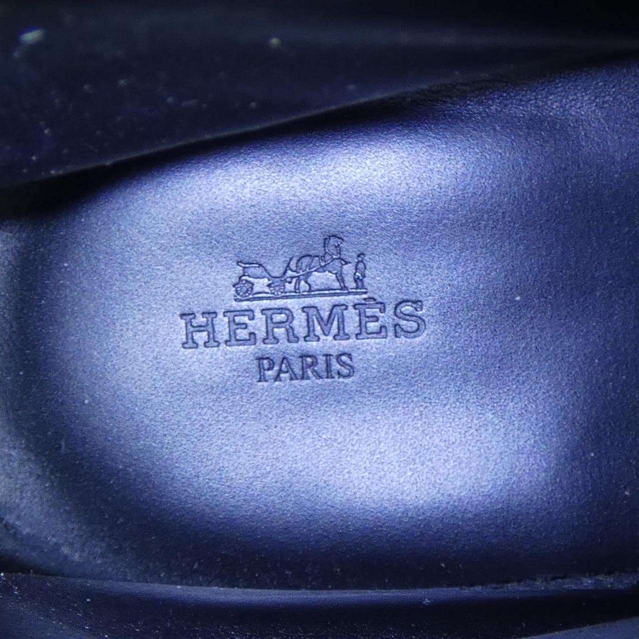 HERMES 241991Z 靴子