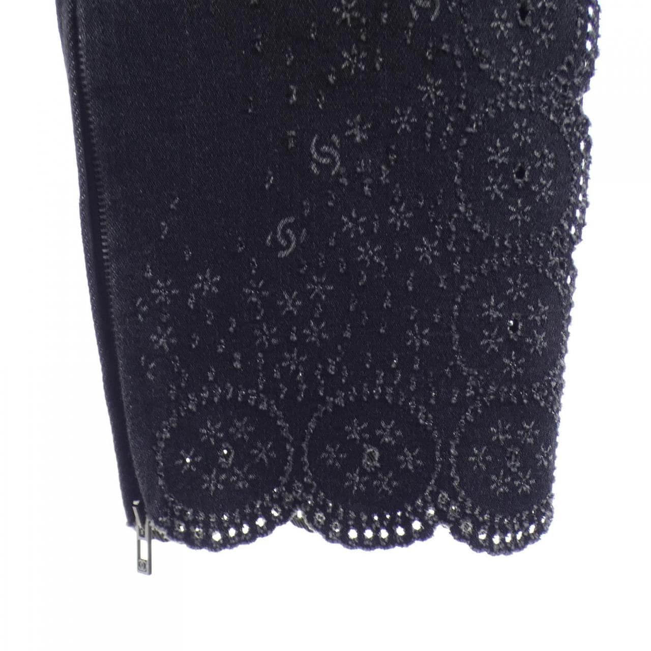 シャネル CHANEL P52756V39473 ジーンズ