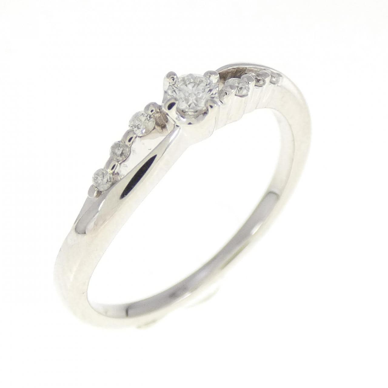 4゜C Diamond ring