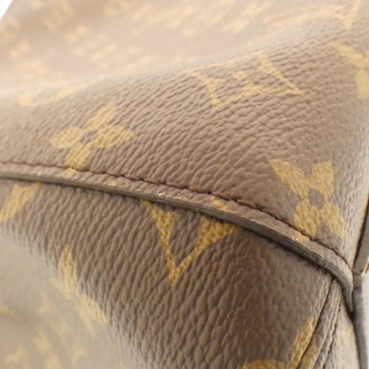 LOUIS VUITTON Monogram Montaigne MM M41056 Bag