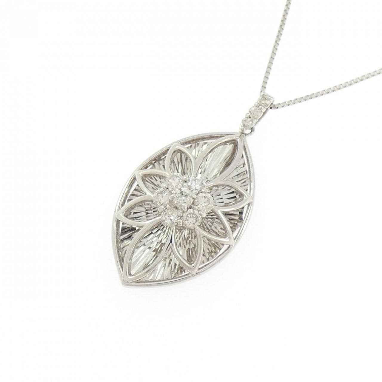 【新品】PT900/PT850 フラワー ダイヤモンド ネックレス 0.23CT