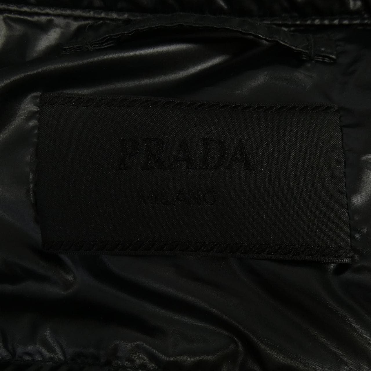 プラダ PRADA トライアングルロゴ SGA506 R151 11HU ダウンジャケット