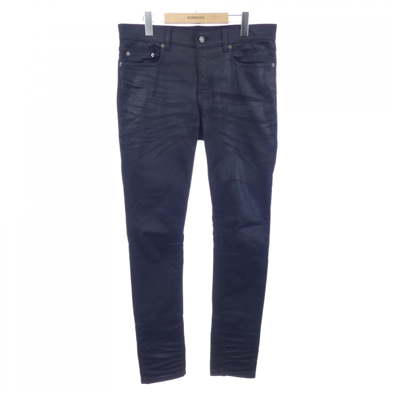 サンローラン SAINT LAURENT 390001　Y8991 ジーンズ