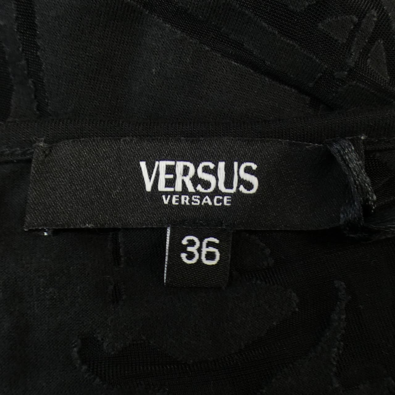 VERSUS トップス