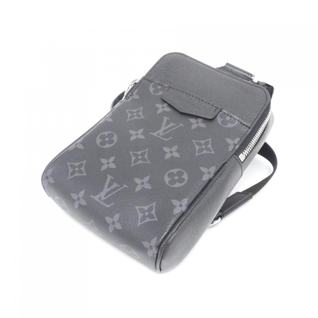 LOUIS VUITTON Taiga Rama 户外单肩包 M30741 单肩包