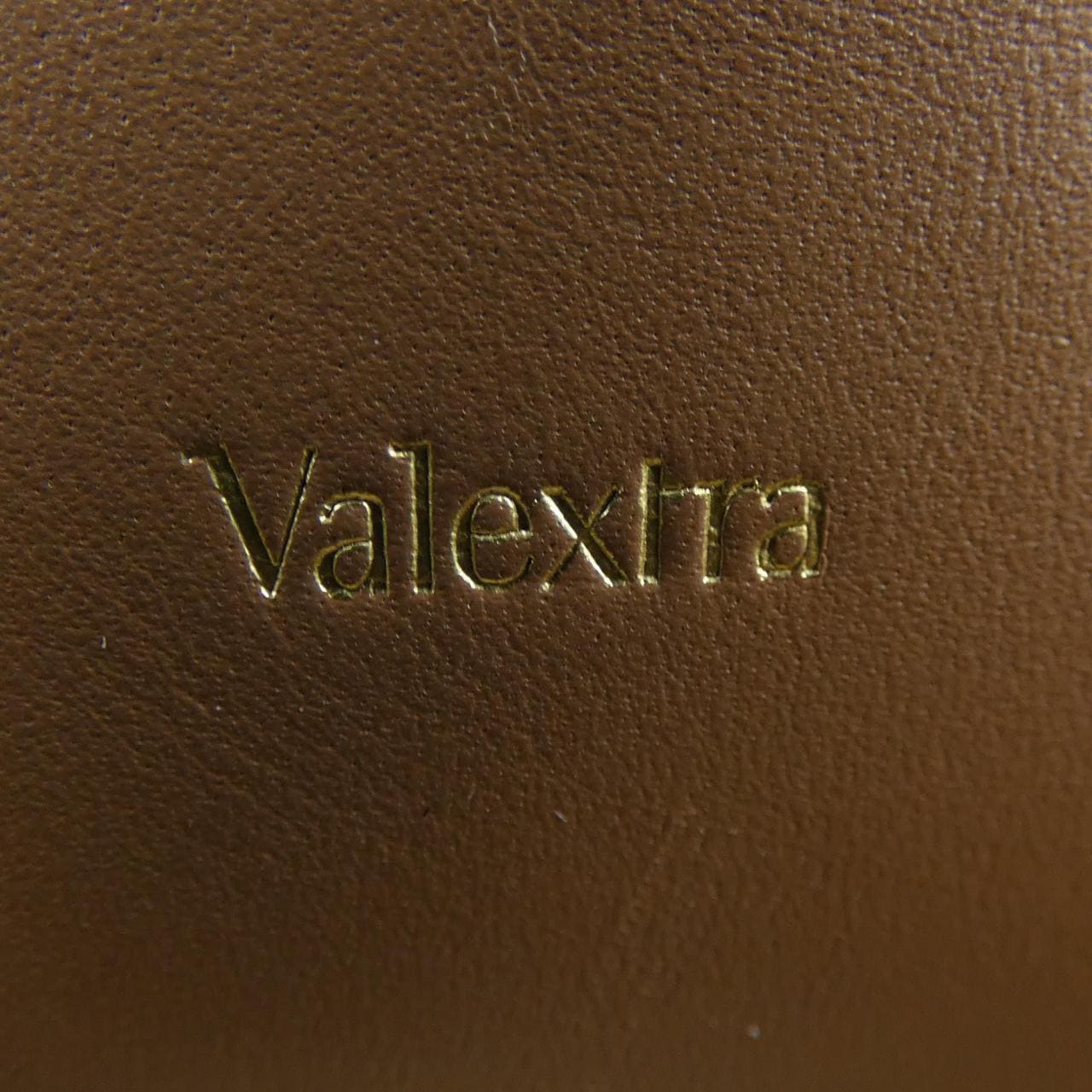 ヴァレクストラ VALEXTRA セリエエッセ BAG