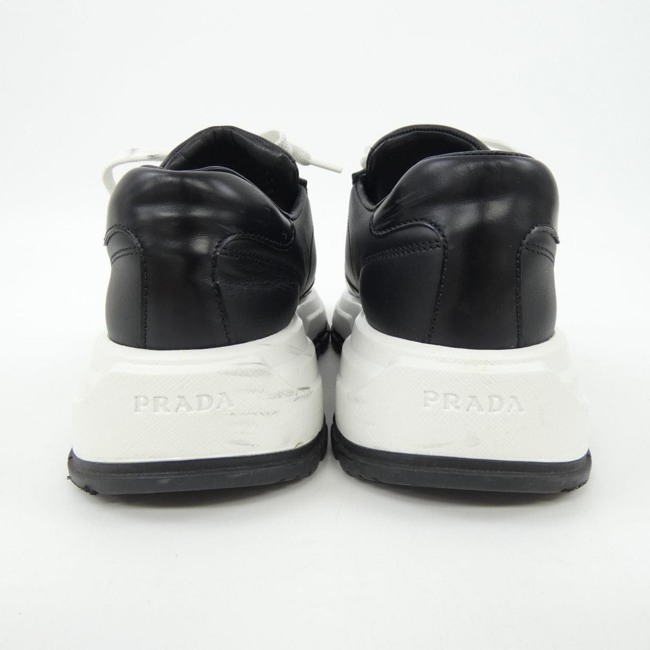 プラダ PRADA トライアングルロゴ 1E804M スニーカー