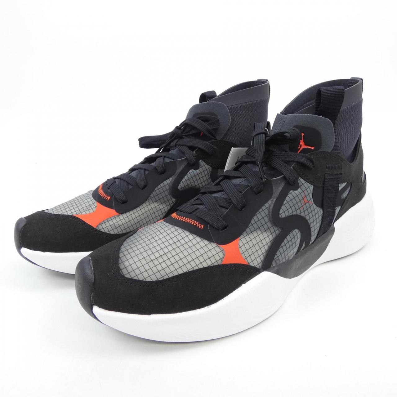 エアジョーダン AIR JORDAN DR7614-060 スニーカー