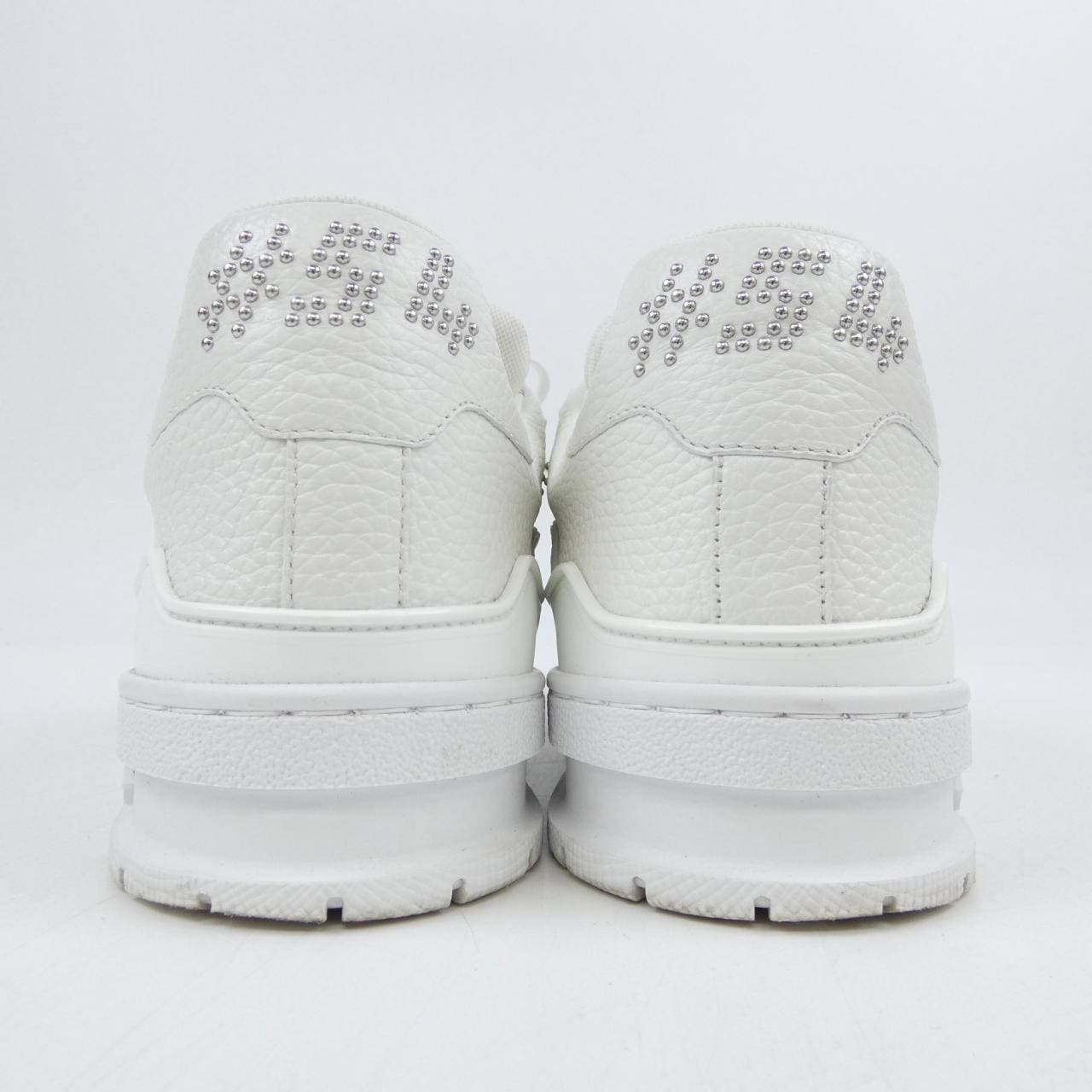 ルイヴィトン LOUIS VUITTON LVトレイナー スタッズ スニーカー