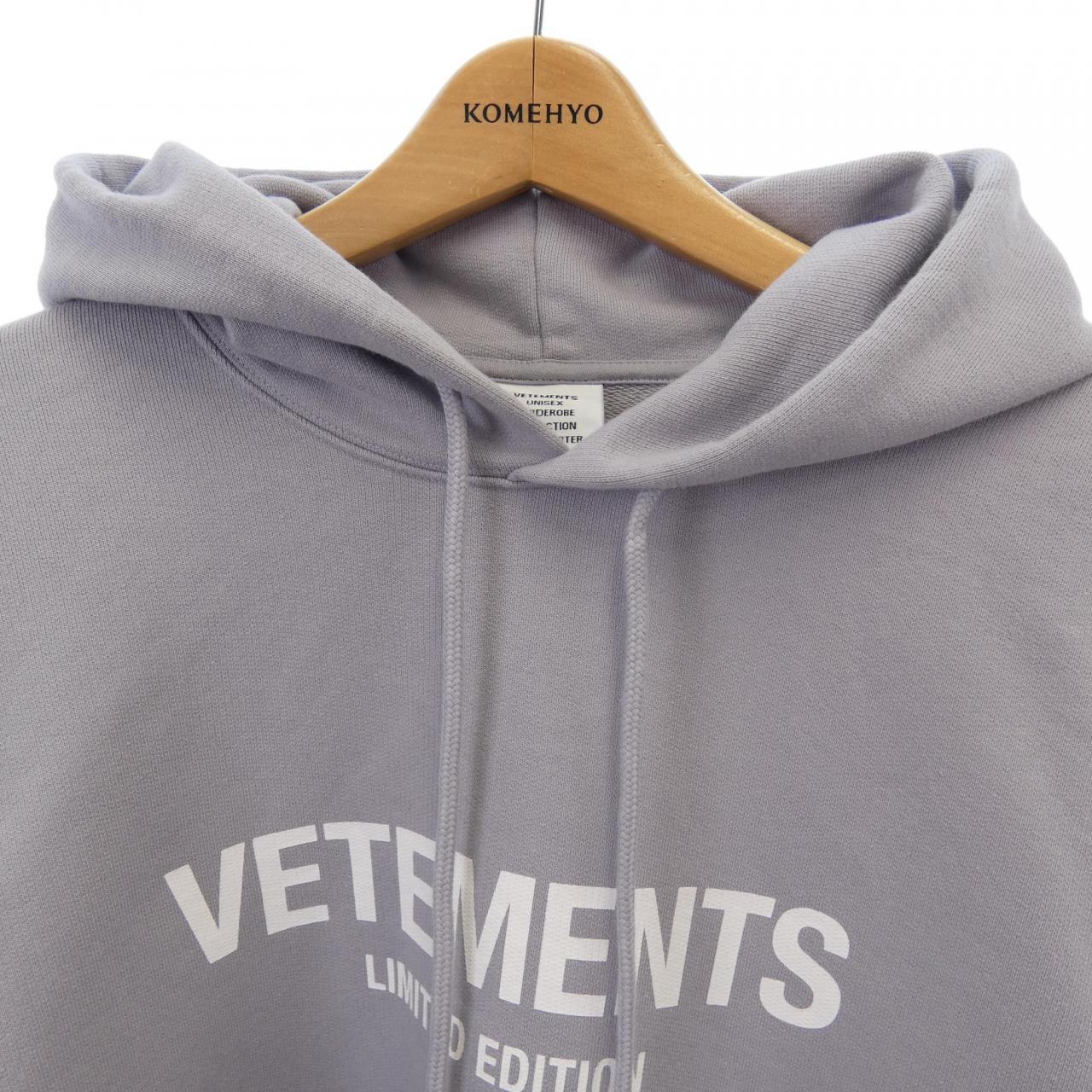 ヴェトモン VETEMENTS パーカー