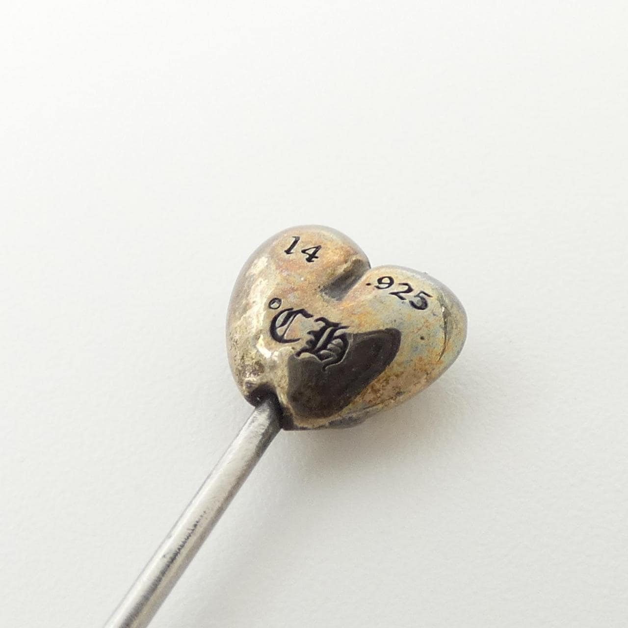 CHROME HEARTS HEARTS pin