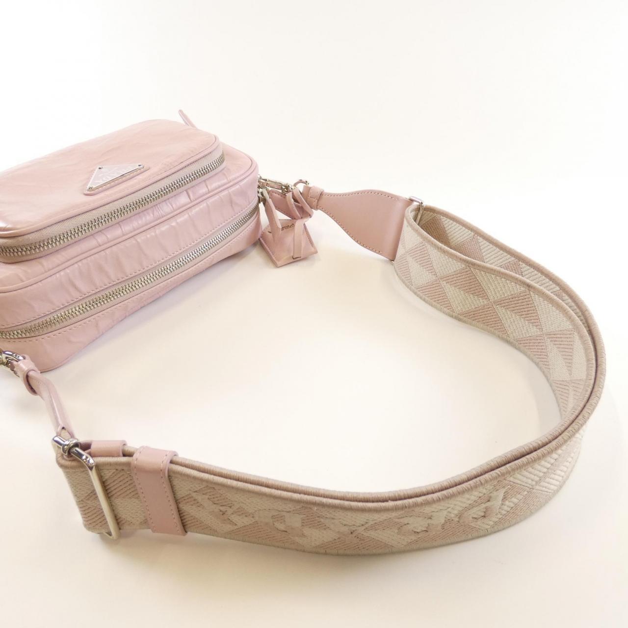 Prada 1BH198肩背包