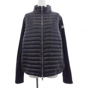 モンクレール MONCLER 10939B00032 M1131 ダウンジャケット