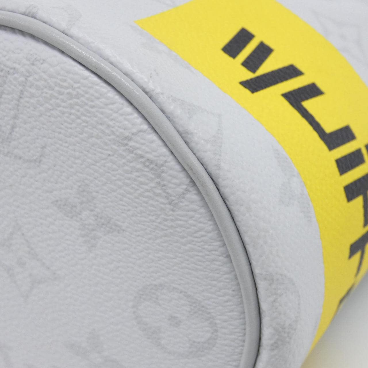 LOUIS VUITTON白色Monogram Logo 粉笔纳米包 M44631 单肩包