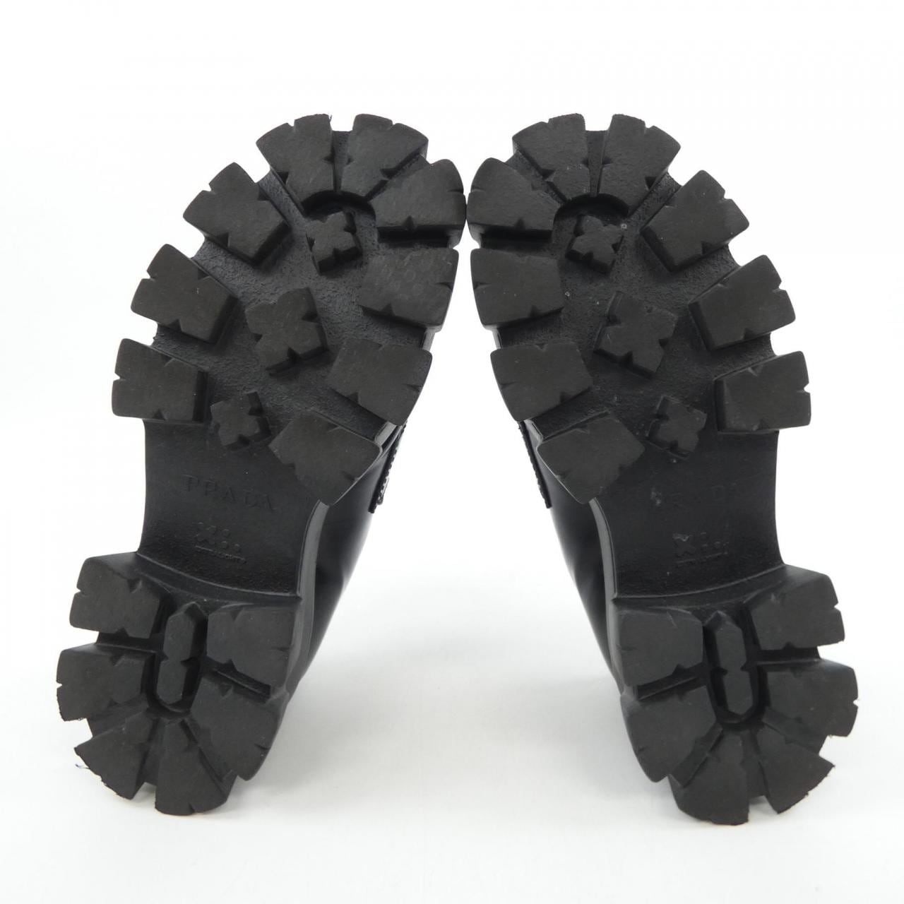 プラダ PRADA モノリスブラッシュドレザーローファー 2DE129 シューズ