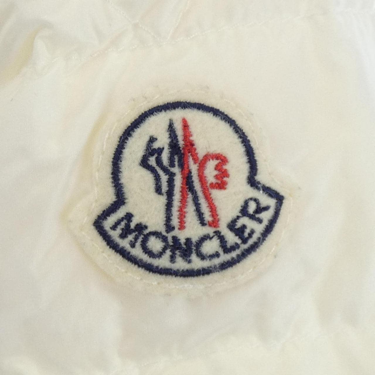 モンクレール MONCLER ダウンジャケット