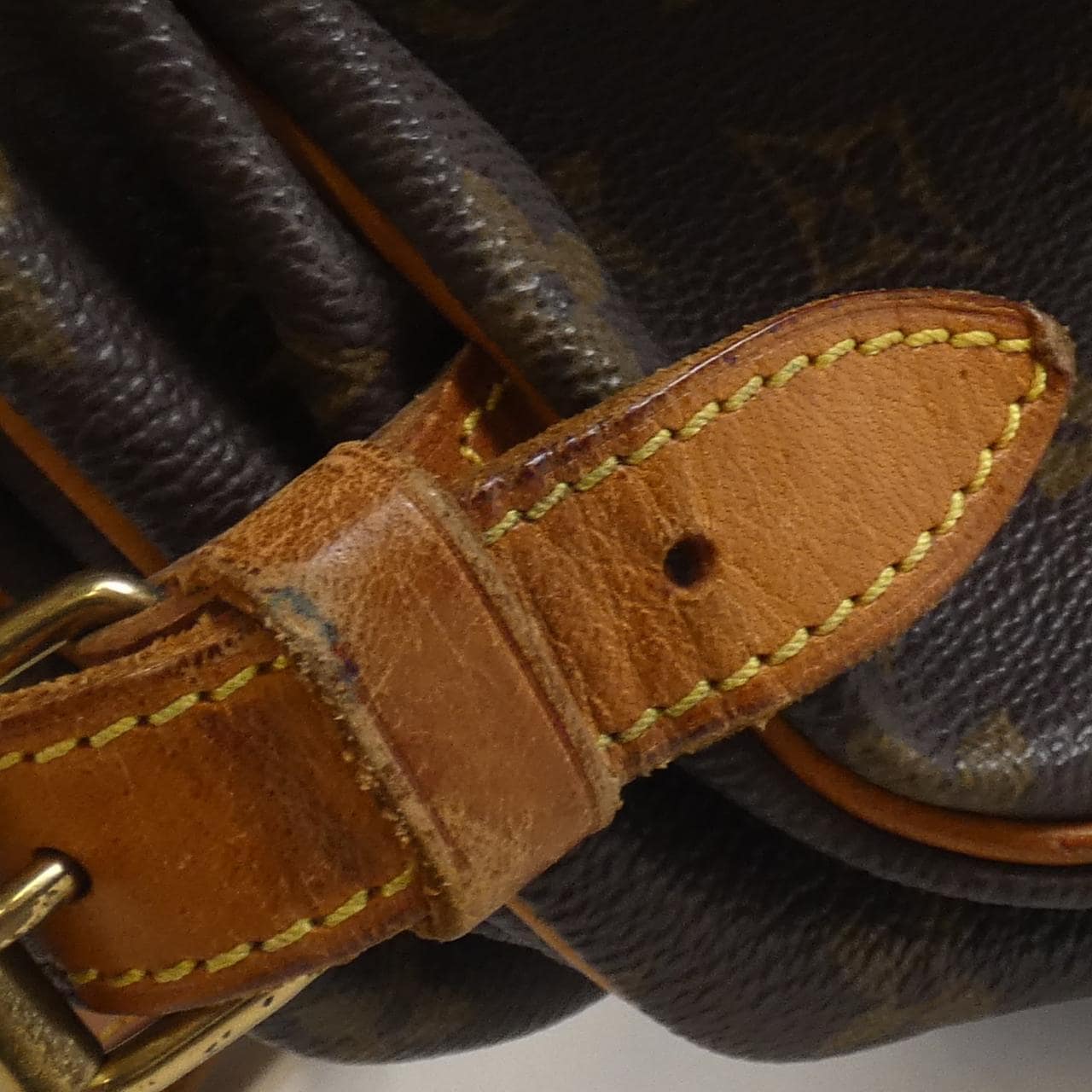 ルイヴィトン モノグラム ソミュール 30cm M42256 ショルダーバッグ