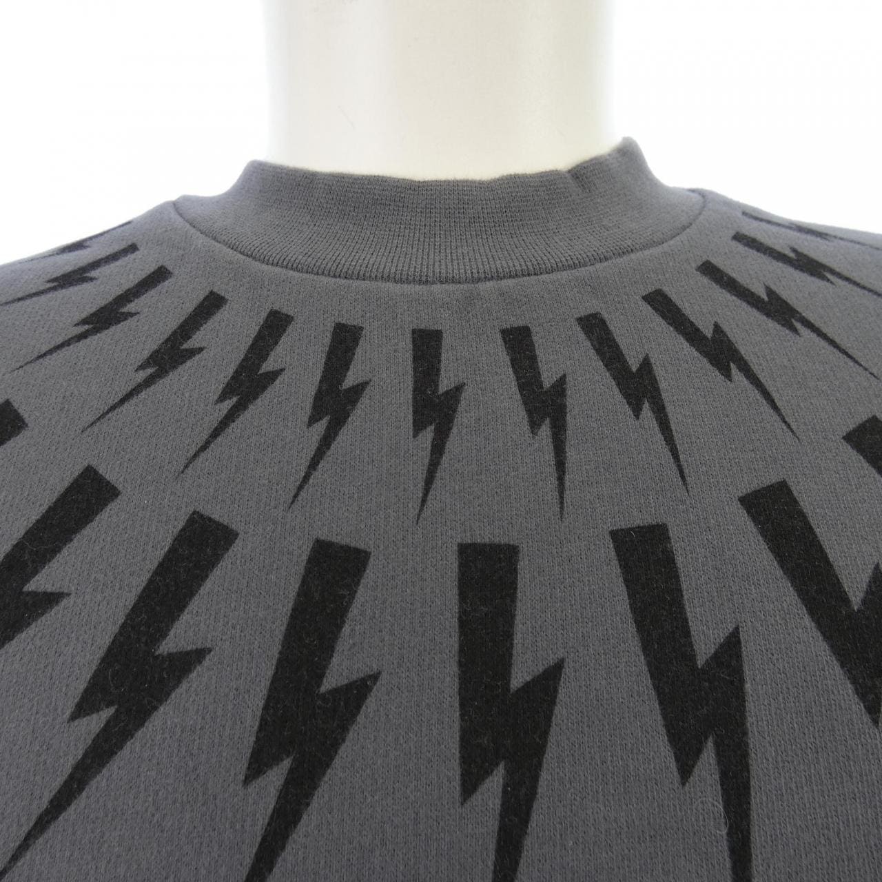 ニールバレット Neil Barrett NBV7JS010S スウェット