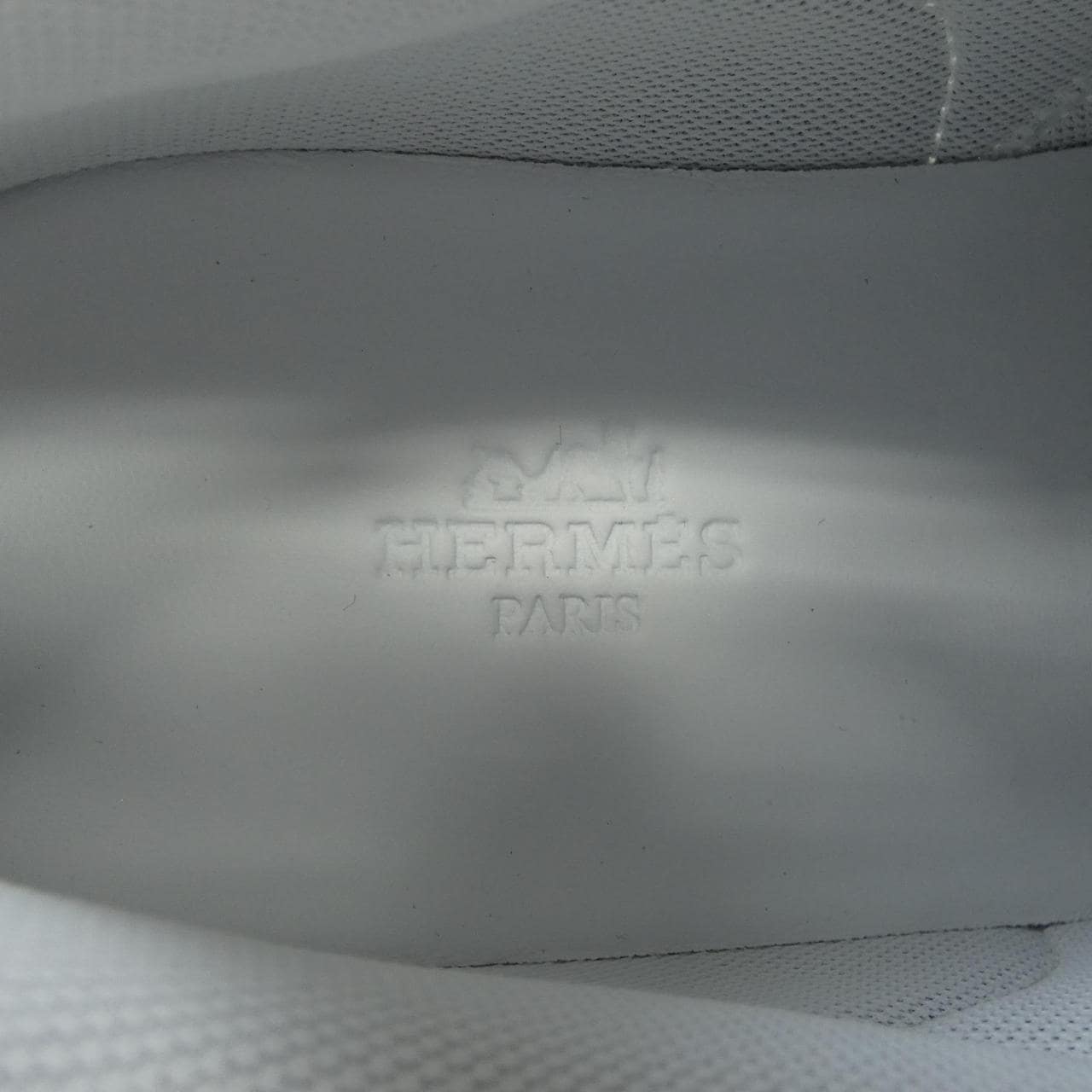 エルメス HERMES ヒーローズH 232103Z スニーカー