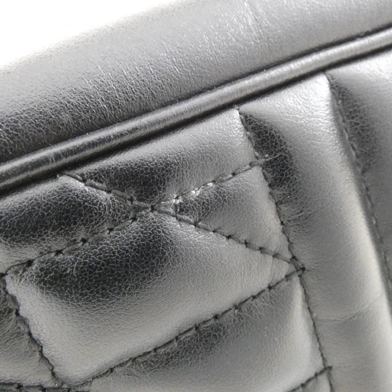 グッチ GG マーモント 447632 UM8BN ショルダーバッグ